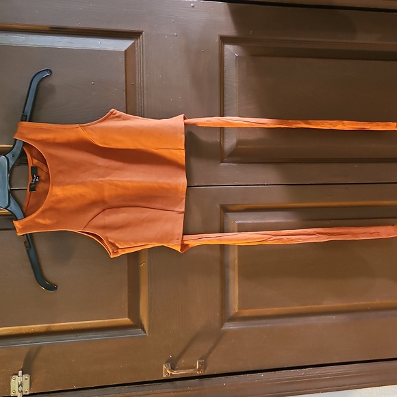 Lulu's Rust Wrap Tank Top - Picture 3 of 6